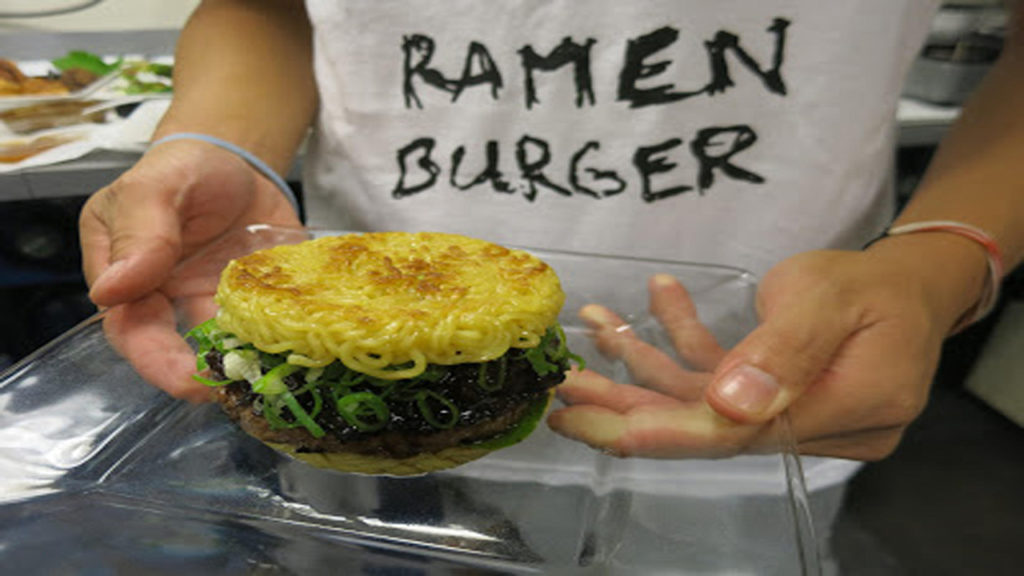 [img.5] Ramen Burger Makanan Unik untuk Usaha