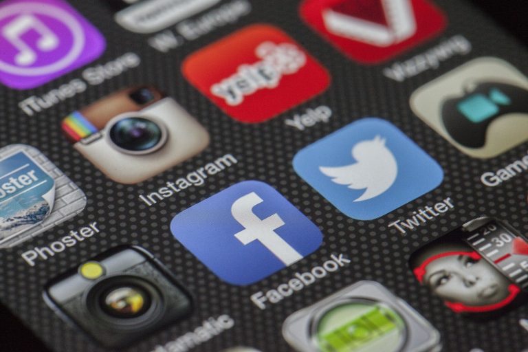 Apa Saja Update Fitur Social-Media Terbesar Dunia di tahun 2016?